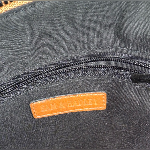 Sam & Hadley Intricate Floral Embroidered Tan Leather Boho Crossbody ShoulderBag - Picture 9 of 11